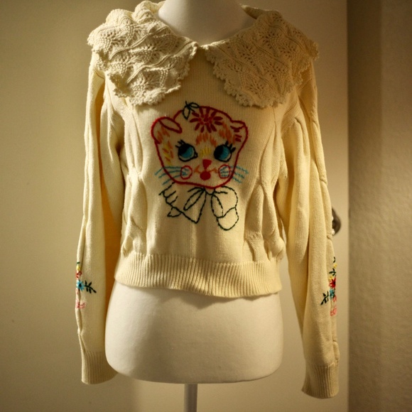 Unlogical Poem Peter Pan Knit Embroidered Cat Sweater - Picture 1 of 10